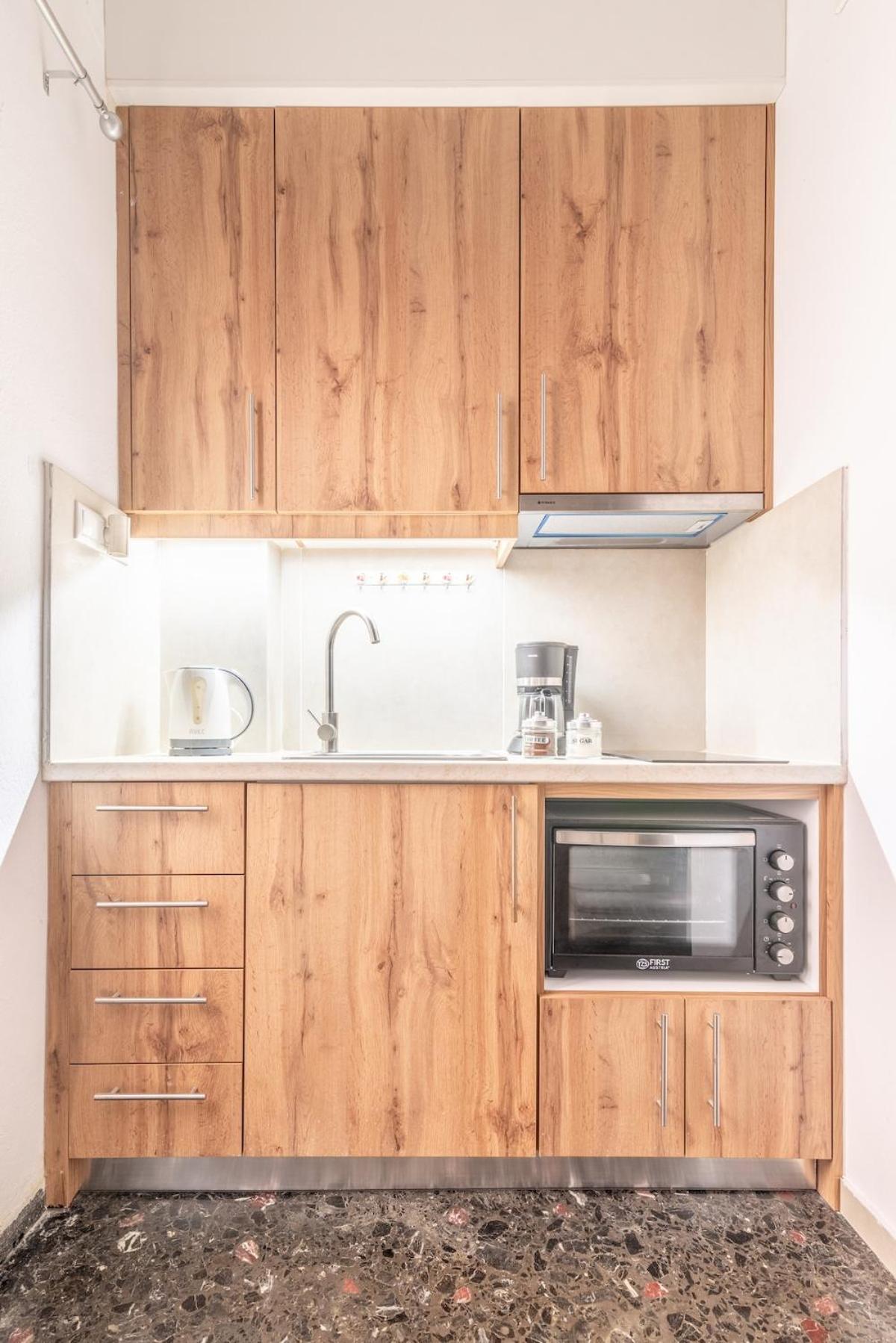 Super Cozy Near & Apartment