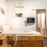 Super Cozy Apt Near City & Beach
